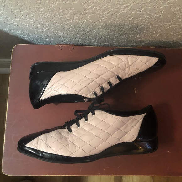 Amalfi by Rangoni Fashion Sneakers Women Size 8.5M - Pink with Black Patent Trim - Picture 12 of 12